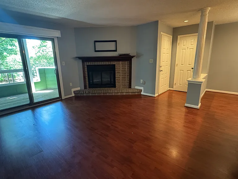 Living Room (includes TV mount above fireplace)