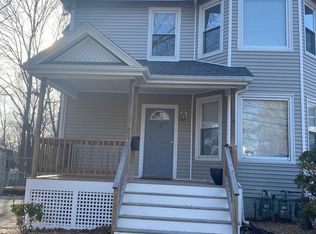 11 Maple Ave, Foxboro, MA 02035