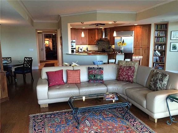 5th image of 400 Beach Dr NE Unit 1201