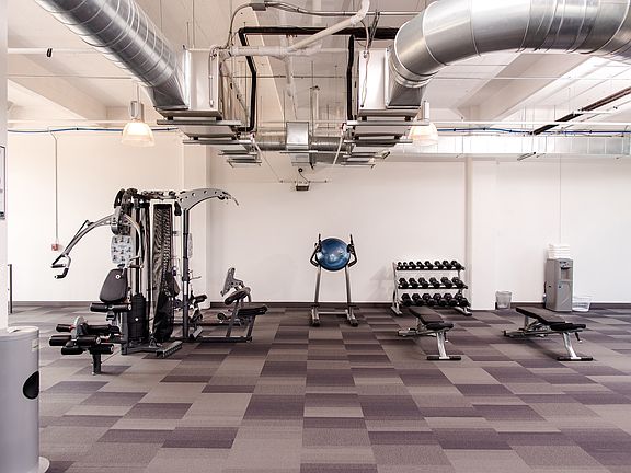 4th image of 1200 W 76th St APT 200