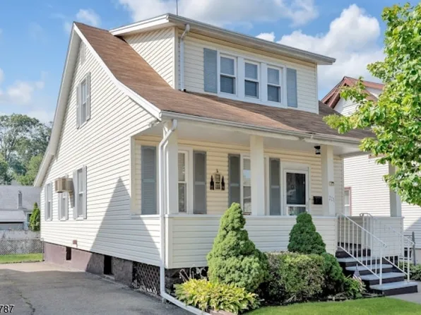 201 Dewey Ave, Totowa Boro, NJ 07512