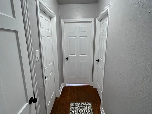 2nd image of 2416 Cincinnati Ave