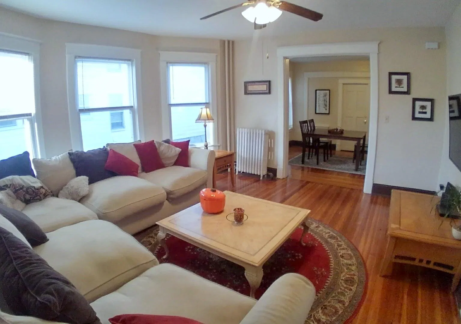 6 bed, 1850 sqft, $3,630 — Photo 2