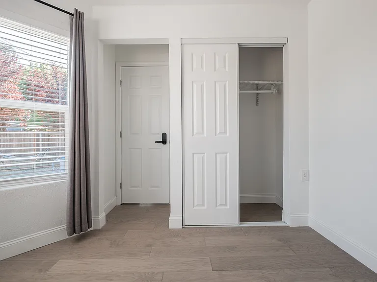 604 Potomac Ave #4 — Photo 13