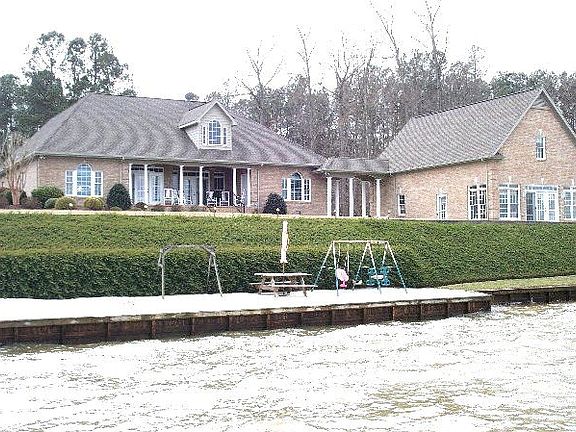 2nd image of 44 Windsong Dr
