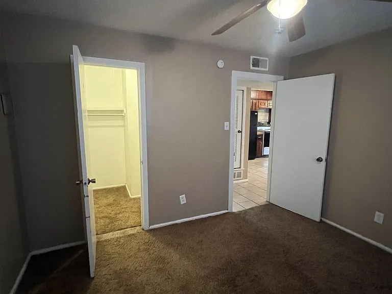 124 Temple Ave #5 — Photo 4