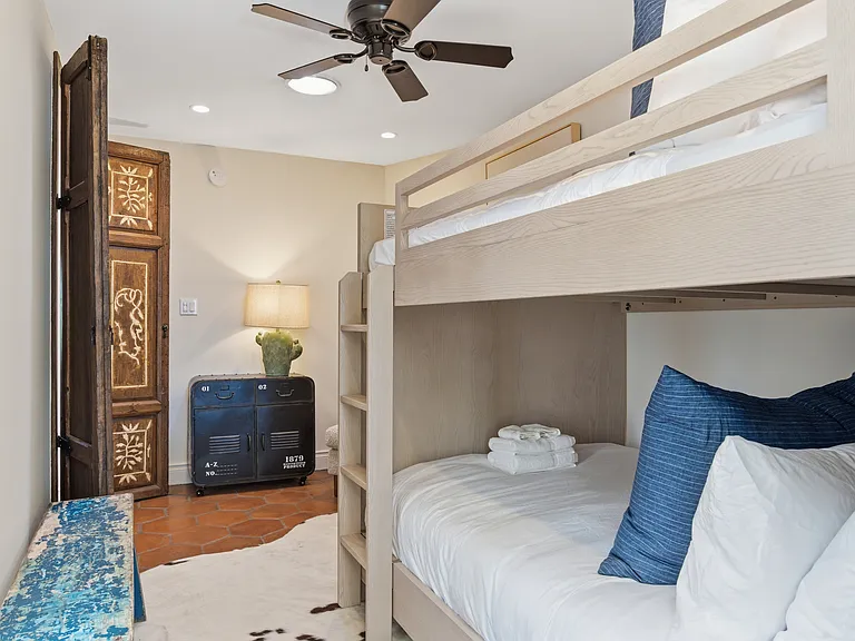 5828 E Cactus Wren Rd — Photo 23