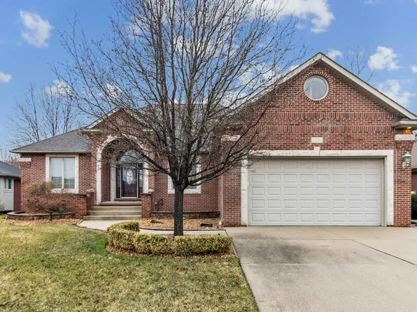 54361 Pine St, New Baltimore, MI 48047