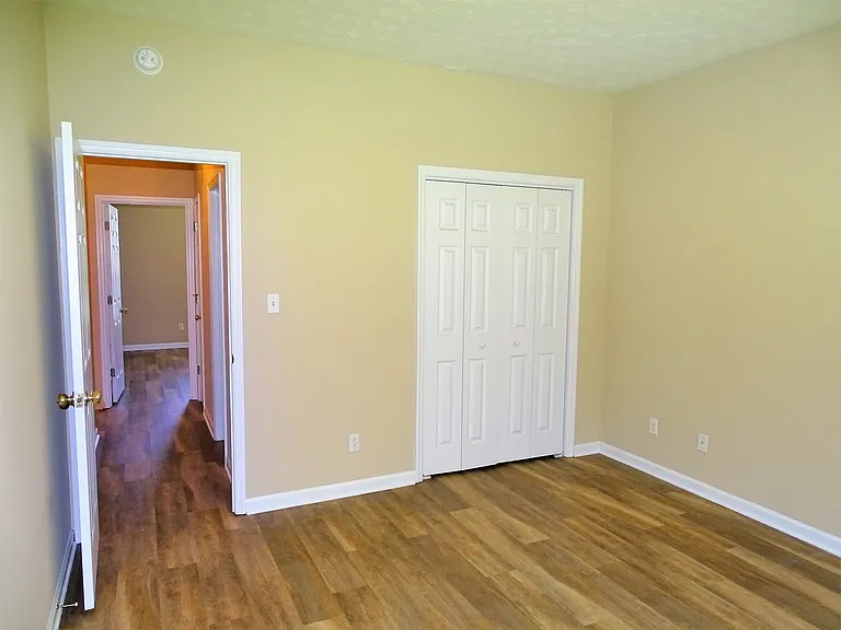 8518 Lawnpark Dr — Photo 13