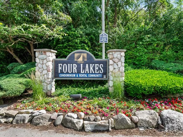 6020 Oakwood Dr APT 1C, Lisle, IL 60532