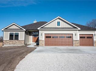 39902 E Fricke Rd, Oak Grove, MO 64075