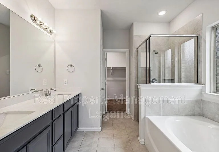 1833 Meadow Trail Ln — Photo 19
