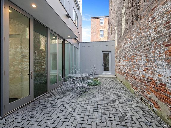 2nd image of 1514 Race St #1