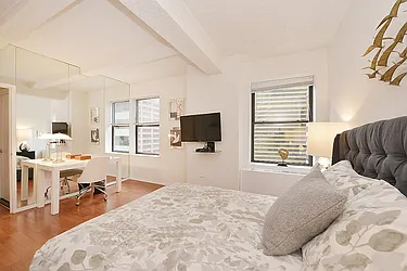 Rented by Global Realty Opportunities