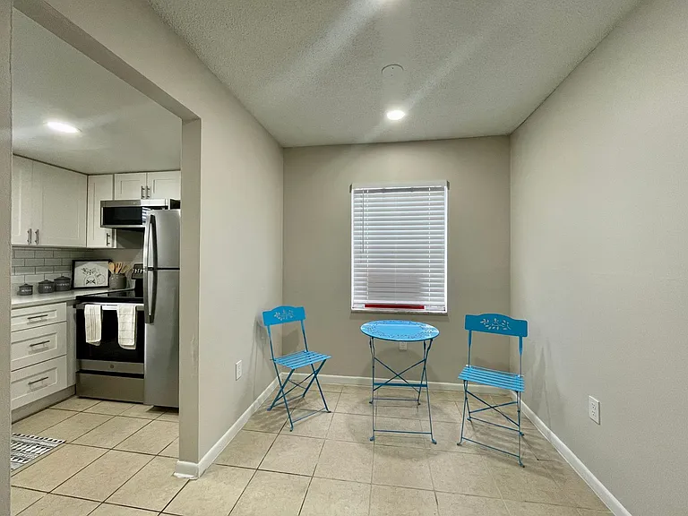1223 Pamela St — Photo 22
