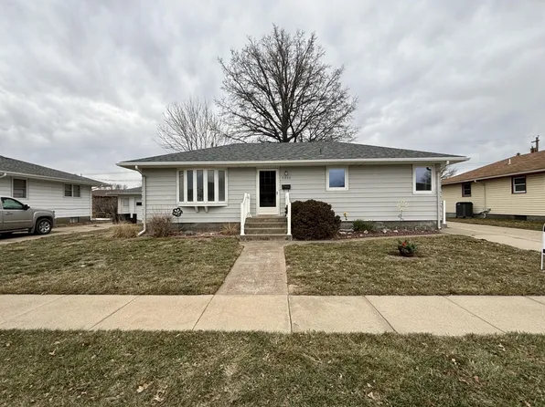 3820 Adamy St, Columbus, NE 68601