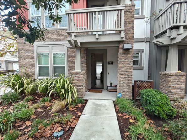 828 Julian Ter UNIT 1