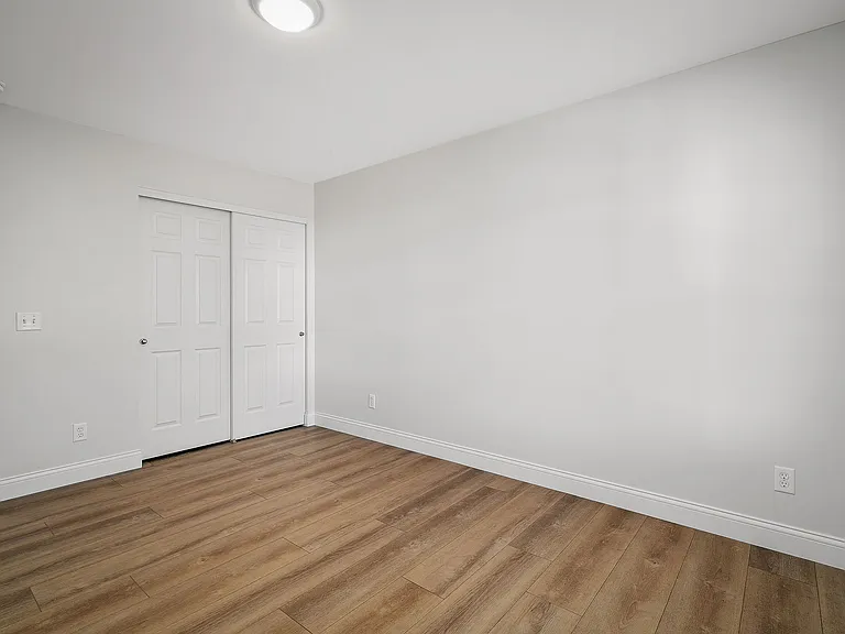 175 Shadow Pointe Dr — Photo 22