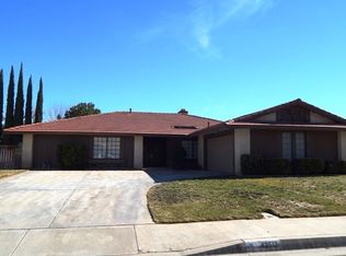 43512 Sierra Vista Dr, Lancaster, CA 93536