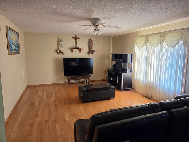 12450 Raven St NW — Photo 6