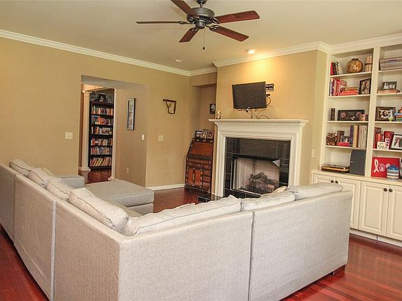 5th image of 8828 Lillington Cir