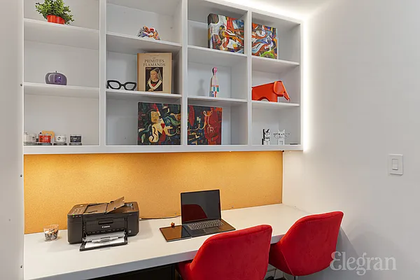 Sold by Elegran | media 5