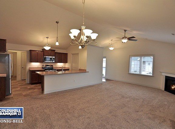 3rd image of 2168 Waterbury Ln W #2168