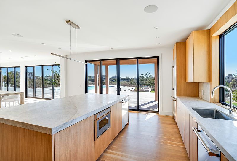 17 Leaward Ln, Quogue, NY 11959 | Out East