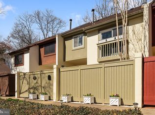 1597 Inlet Ct, Reston, VA 20190