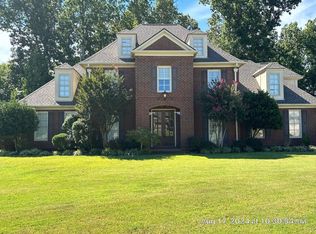 10135 Ridgewood Oak Dr, Lakeland, TN 38002