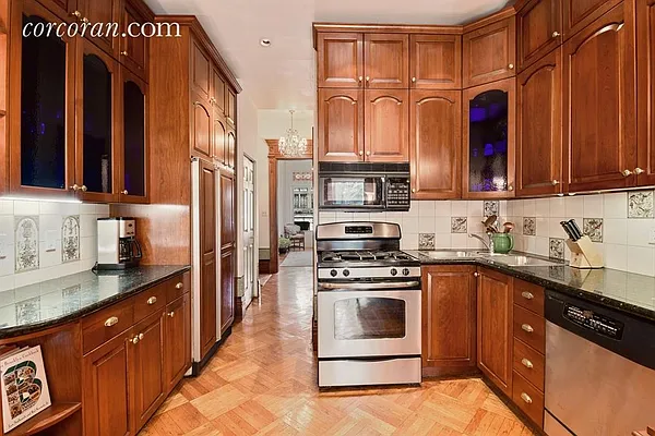 Sold by Corcoran | media 27