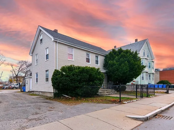 172-174 Newton St, Waltham, MA 02453
