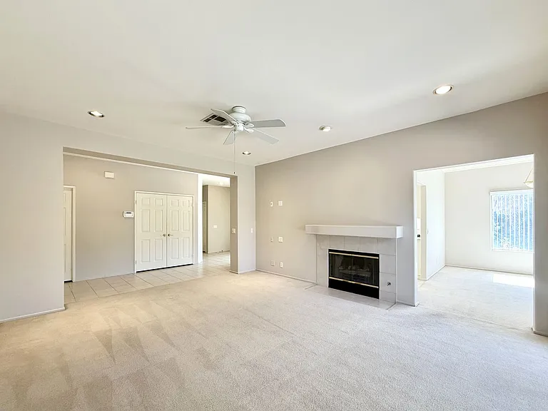 48625 Calle Esperanza — Photo 11