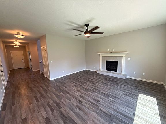 5th image of 5172 Skylab Ave NE
