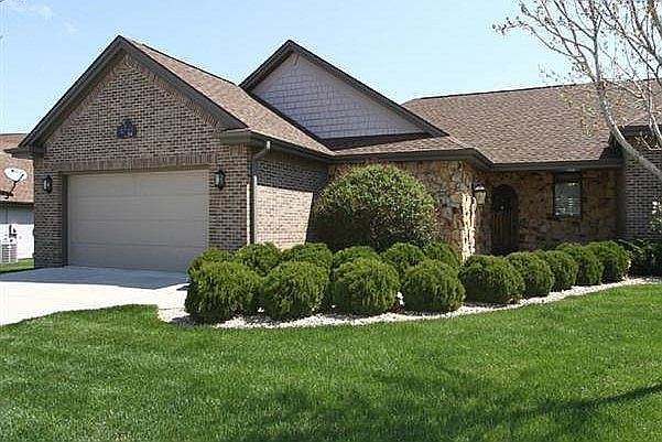 1st image of 7156 S 94th Ct
