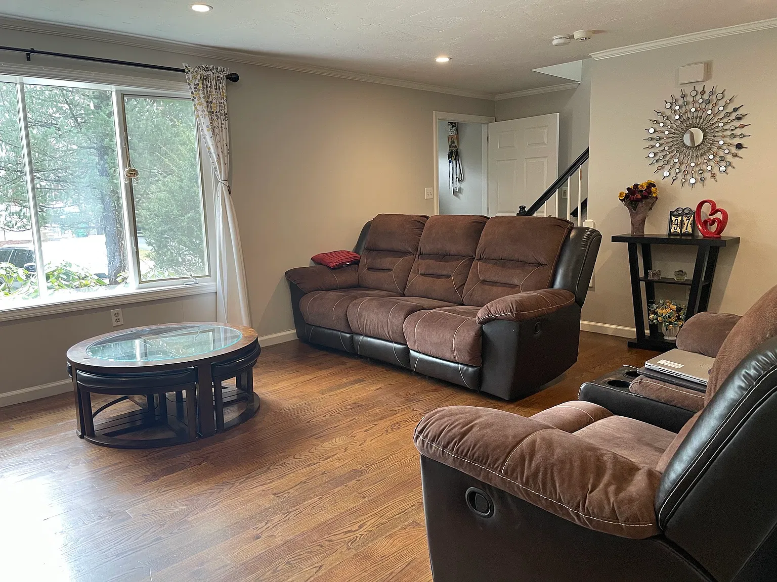 3 bed, 2.5 bath, 2056 sqft, $3,500 — Photo 4