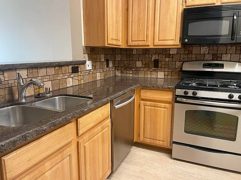 900 S Meadows Pkwy #723 — Photo 6