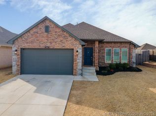 14736 S Maplewood Pl, Bixby, OK 74008