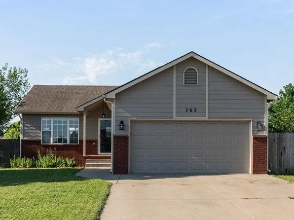 763 E Forest Ct, Haysville, KS 67060