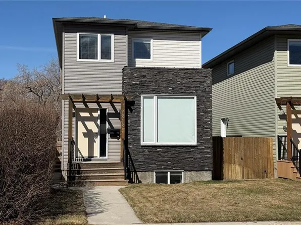 2212 St Patrick AVENUE, Saskatoon, SK S7M 0L3