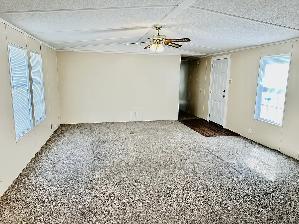 Building Photo - 8095 State Road 38