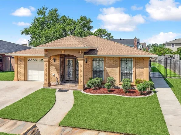 5842 Louis Prima Dr E, New Orleans, LA 70128