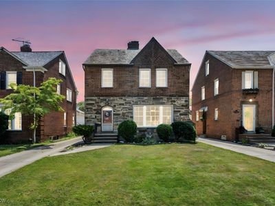 3878 Faversham Rd, University Heights, OH, 44118