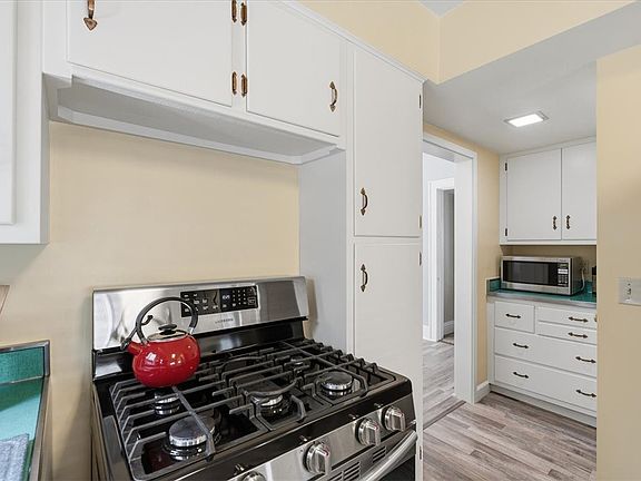 5th image of 312 Charles Ave