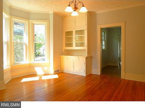 2nd image of 1051 17th Ave SE