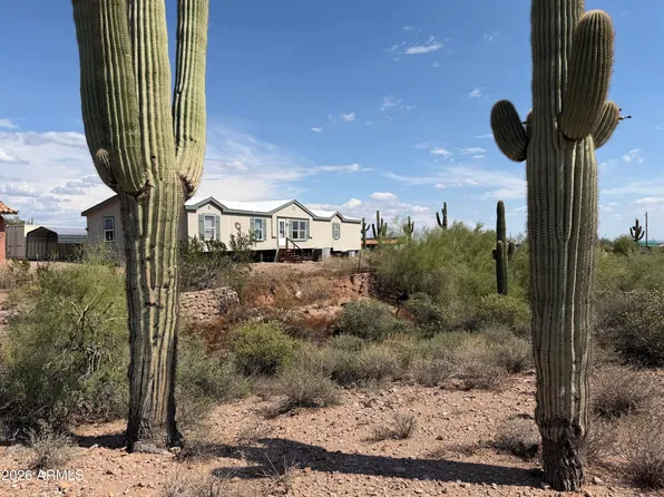 735 W FRONTIER Street, Apache Junction, AZ 85120