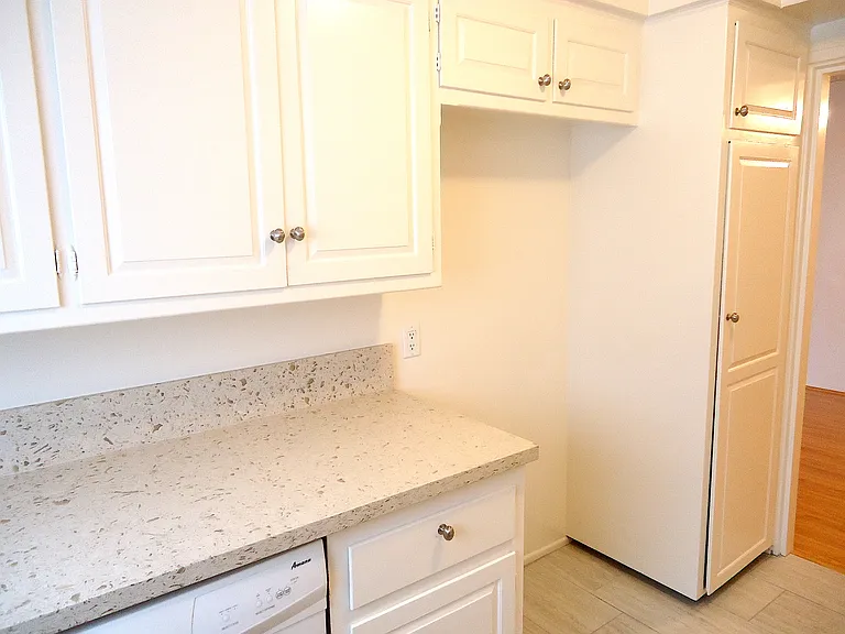8840 Huntington Dr #5 — Photo 8