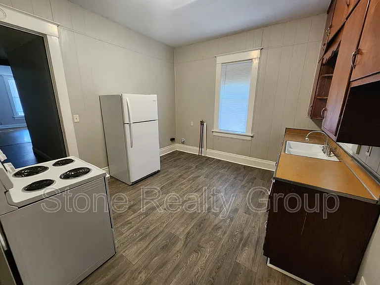 1130 N 8th St #B — Photo 2