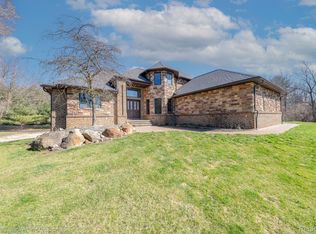 5895 Allison Ct, Oxford, MI 48371