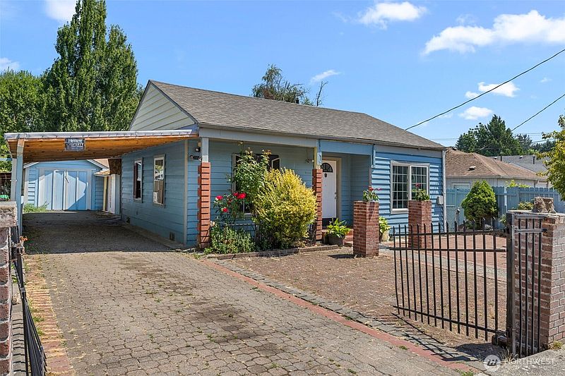 2nd image of 9344 52nd Avenue S